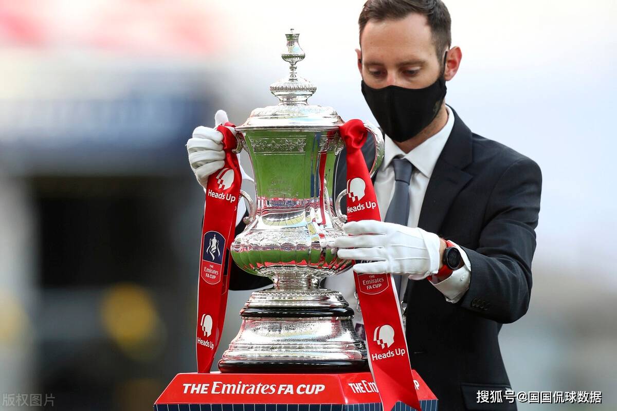 九游娱乐-今夜足总杯焦点战，托特纳姆扳平良机，话题不断，纪律约束更严格(阿斯普雷足球论坛)